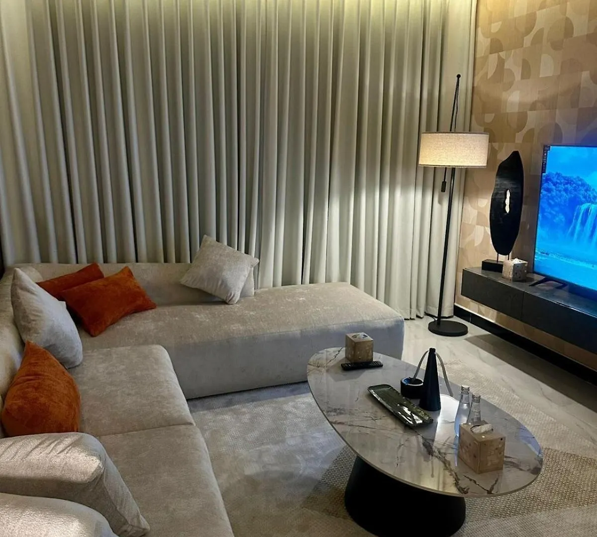 Modern Room Apartment And Luxury Lounge